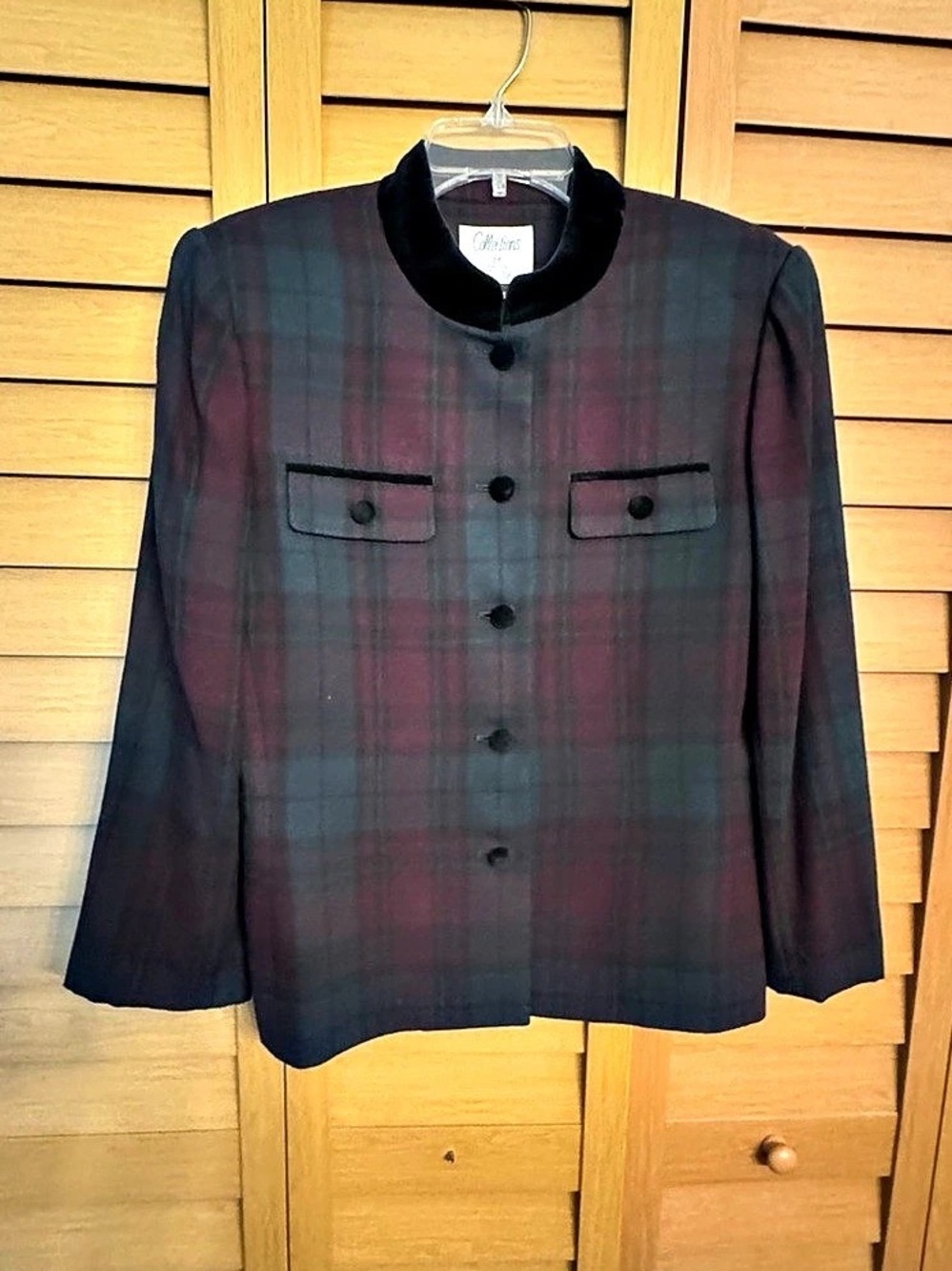 Collections for Le Suit Plaid Mandarin Collar Jacket in Green, Black & Red Size